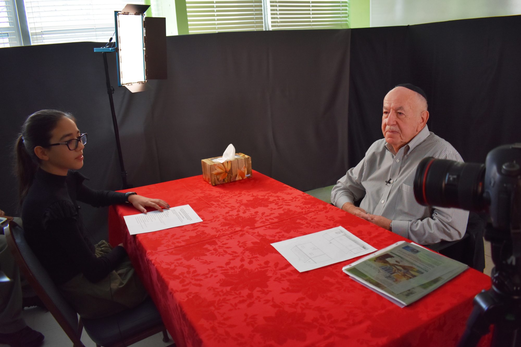 Skokie Eighth Graders Create Documentaries That Preserve Holocaust Survivors’ Stories